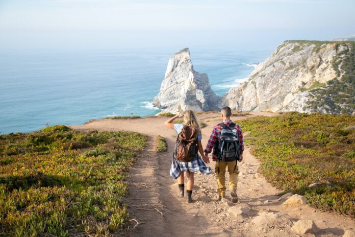 6 Items You Need When Going on a Summer Hiking Trip 6-items-you-need-when-going-on-a-summer-hiking-trip