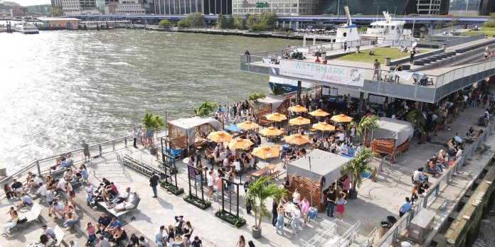 Watermark Bar & Restaurant at Pier 15 watermark-bar-&-restaurant-at-pier-15