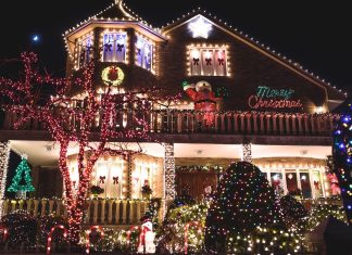 Dyker Heights Christmas Lights 2022: Everything You Need to Know dyker-heights-christmas-lights-2022:-everything-you-need-to-know