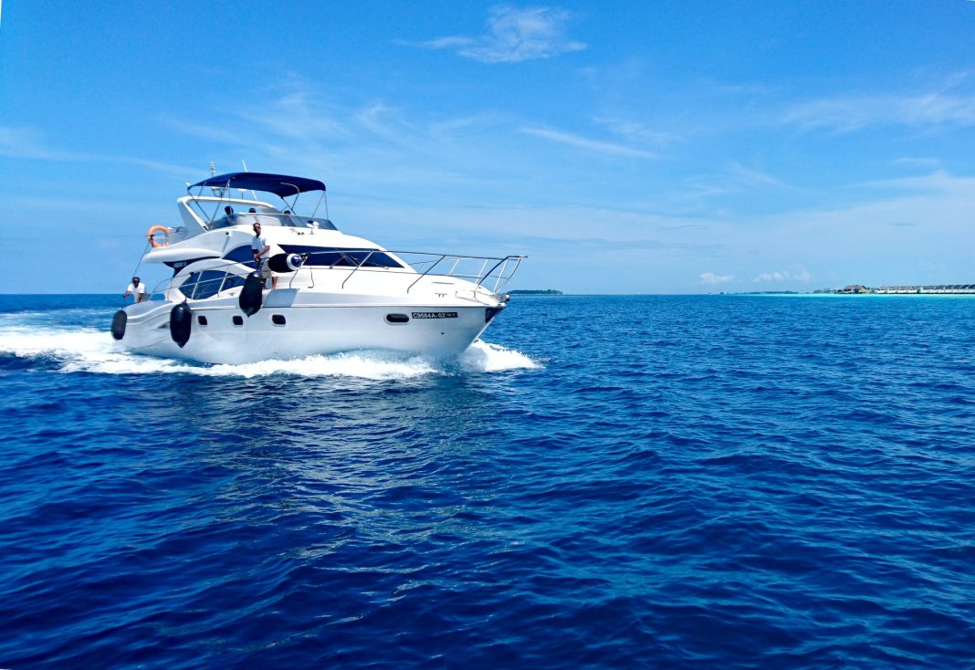 tips-for-chartering-a-private-yacht-for-your-next-vacation