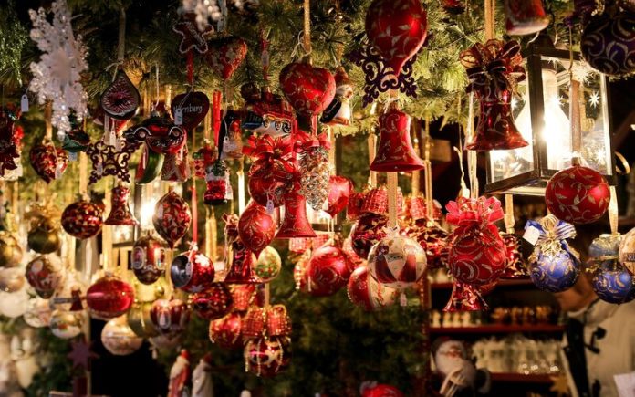 Winter Wonderland Wonders: Your Guide to the 15 Most Enchanting Christmas Towns in the USA winter-wonderland-wonders:-your-guide-to-the-15-most-enchanting-christmas-towns-in-the-usa