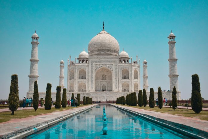Unveil the Enchantment of the Taj Mahal: A Perfect Day Tour Package unveil-the-enchantment-of-the-taj-mahal:-a-perfect-day-tour-package