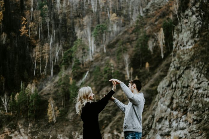 What Sorts of Dating Apps Do Luxury Travelers Use On Their Trips? what-sorts-of-dating-apps-do-luxury-travelers-use-on-their-trips?