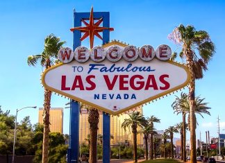 10 Must-Try Experiences for an Adults-Only Weekend in Las Vegas 10-must-try-experiences-for-an-adults-only-weekend-in-las-vegas