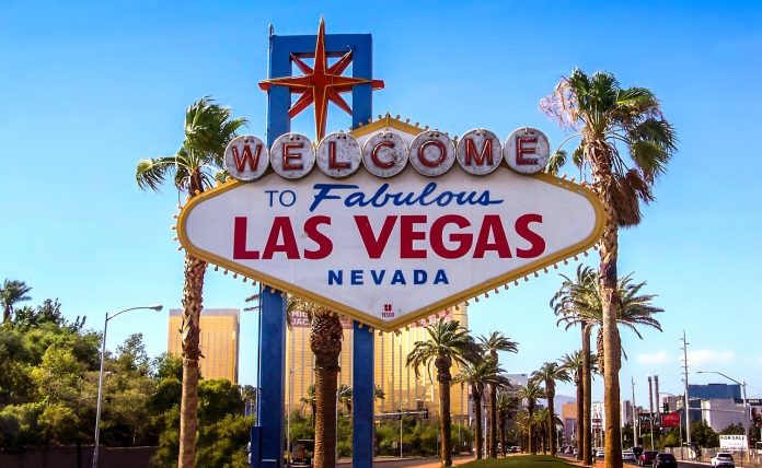 10 Must-Try Experiences for an Adults-Only Weekend in Las Vegas 10-must-try-experiences-for-an-adults-only-weekend-in-las-vegas